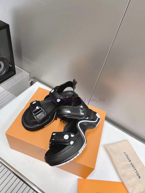 Top tierLouis Vuitton Lv ARCHLIGHT 2024 Spring/Summer Sandals, I love them. They look tallerifpar5ad - Image 3