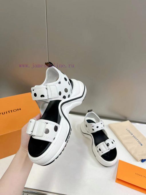 Top tierLouis Vuitton Lv ARCHLIGHT 2024 Spring/Summer Sandals, I love them. They look taller0u6ms3pt - Image 3