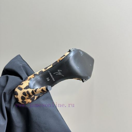 Giuseppe Zanott * sandals are crafted from satin fabric and adorned with Swarovski crystals,274pneiy - Image 9