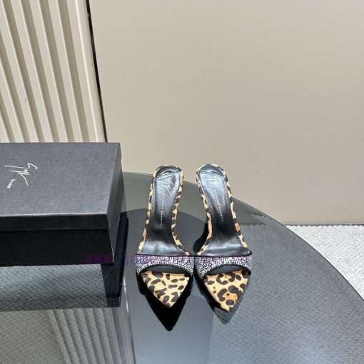 Giuseppe Zanott * sandals are crafted from satin fabric and adorned with Swarovski crystals,274pneiy - Image 10