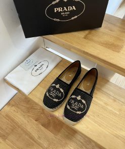Prada/Prada 24ss Early Autumn, this grass woven shoe is equipped with a soft grass woven fabhht8jj2e