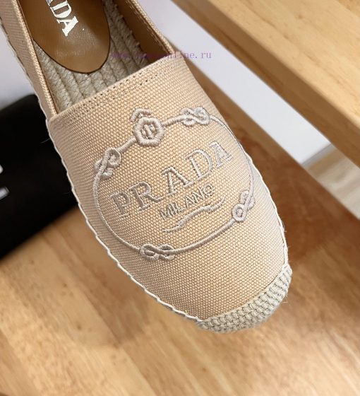Prada/Prada In early spring 2024, this woven shoe is equipped with a woven insole made of socc2zk6ja - Image 9