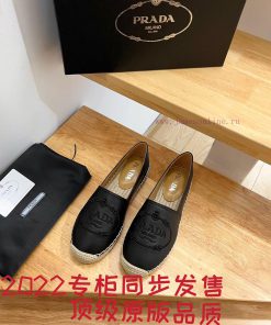 Prada/Prada 2024 early spring leather woven shoes, this woven shoe is equipped with a soft sy49b6ago