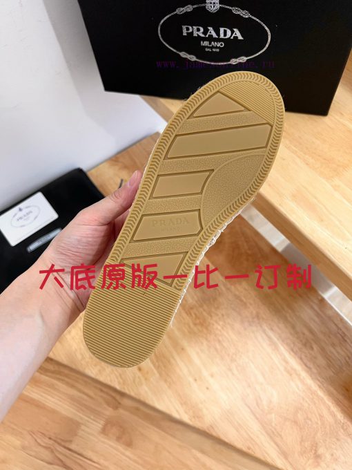 Prada/Prada 2024 early spring leather woven shoes, this woven shoe is equipped with a soft sokzuaqd3 - Image 10