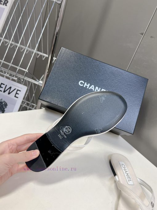 CHANEL | Chanel 24c Spring/Summer New Product Double C Flip flopsThe blockbuster has been imt3wpi5y9 - Image 10