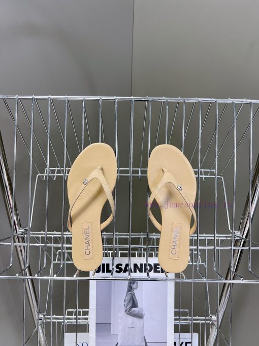 CHANEL | Chanel 24c Spring/Summer New Product Double C Flip flopsThe blockbuster has been imjcp2ipyv - Image 7