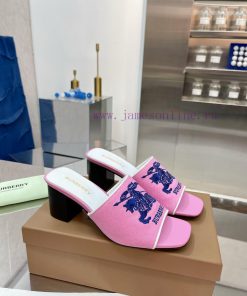 New Product Launch ️ Burberry Thick Heels and Flat Slippers Channel Goods Vulcanized One Stec4rni8d8