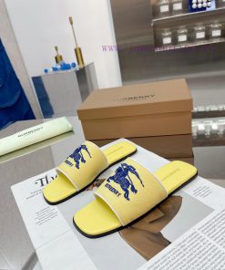 New Product Launch ️ Burberry Thick Heels and Flat Slippers Channel Goods Vulcanized One Sted6i14ziy
