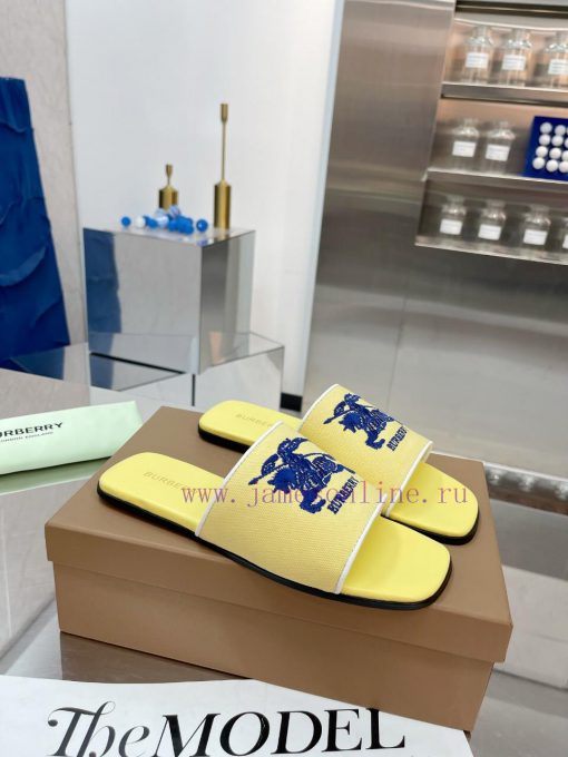 New Product Launch ️ Burberry Thick Heels and Flat Slippers Channel Goods Vulcanized One Sted6i14ziy - Image 3
