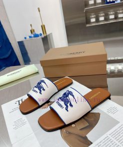 New Product Launch ️ Burberry Thick Heels and Flat Slippers Channel Goods Vulcanized One Stequ61j7wn