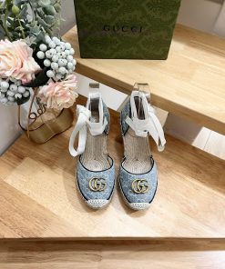 24ss early spring GucciGucci straw woven thick soled wedge sandals can bring a touch of mode5i0e0o3b