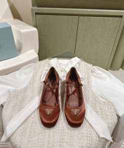 | ²⁰²4 𝐬𝐬  🤍🤎Prada's new spring and summer collection of stunning Mary Jane shoes is so surdw57yokt