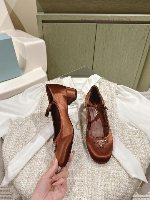 | ²⁰²4 𝐬𝐬  🤍🤎Prada's new spring and summer collection of stunning Mary Jane shoes is so surdw57yokt - Image 3