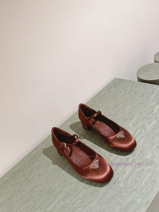 | ²⁰²4 𝐬𝐬  🤍🤎Prada's new spring and summer collection of stunning Mary Jane shoes is so surdw57yokt - Image 8