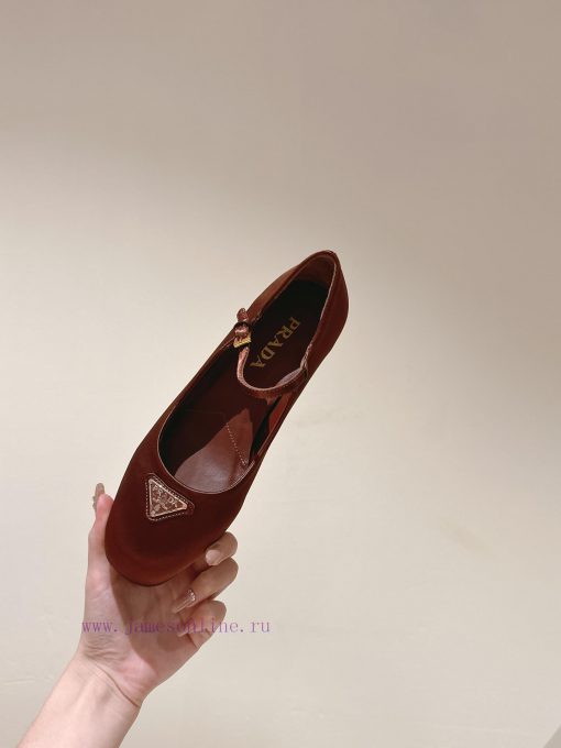 | ²⁰²4 𝐬𝐬  🤍🤎Prada's new spring and summer collection of stunning Mary Jane shoes is so surdw57yokt - Image 10