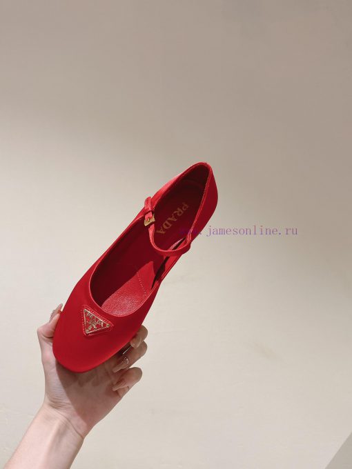 | ²⁰²4 𝐬𝐬  🤍🤎Prada's new spring and summer collection of stunning Mary Jane shoes is so surukmppb7t - Image 10