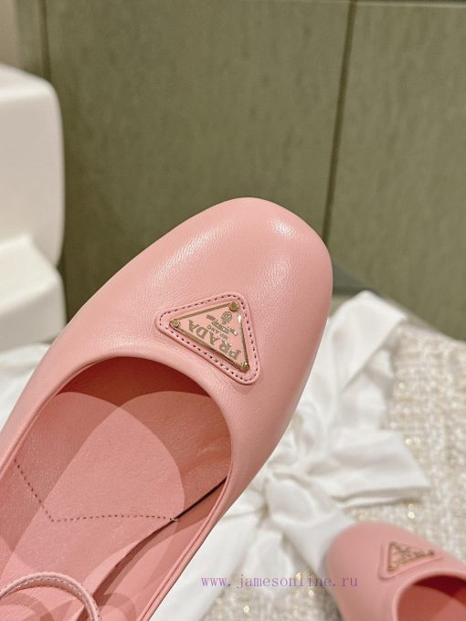 | ²⁰²4 𝐬𝐬  🤍🤎Prada's new spring and summer collection of stunning Mary Jane shoes is so surj4lbbsnc - Image 5