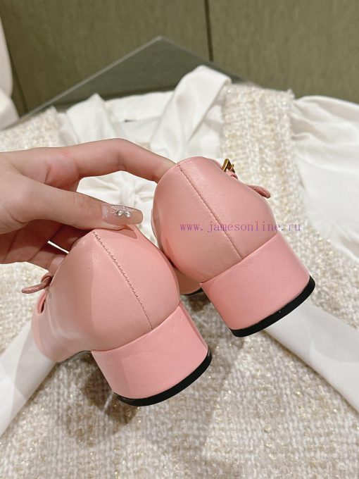 | ²⁰²4 𝐬𝐬  🤍🤎Prada's new spring and summer collection of stunning Mary Jane shoes is so surj4lbbsnc - Image 6