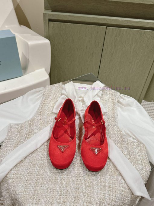 | ²⁰²4 𝐬𝐬  🤍🤎Prada's new spring and summer stunning ballet shoes are so surprising this seaxxcns86v