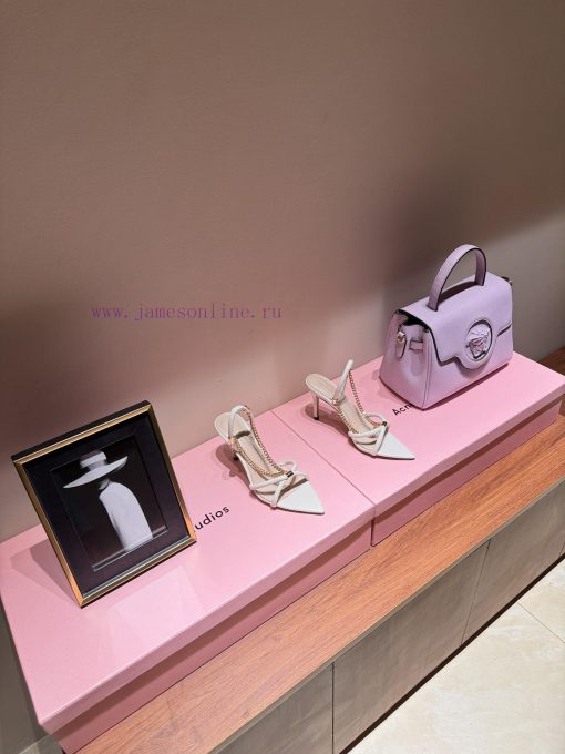 The most2024 Spring/Summer New Product Gianvito Rossi - Metal Chain Pointed High HeelsGianviaoe3qf8d - Image 2
