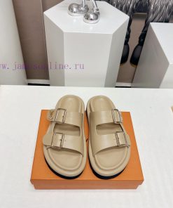 Top tierL * V Donkey 2024vs Summer Latest Wang Fried Sandals SeriesCouple belt buckle coolerw64wtwvj