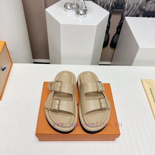 Top tierL * V Donkey 2024vs Summer Latest Wang Fried Sandals SeriesCouple belt buckle coolerw64wtwvj - Image 2