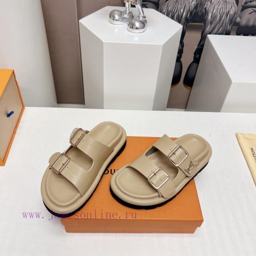 Top tierL * V Donkey 2024vs Summer Latest Wang Fried Sandals SeriesCouple belt buckle coolerw64wtwvj - Image 4