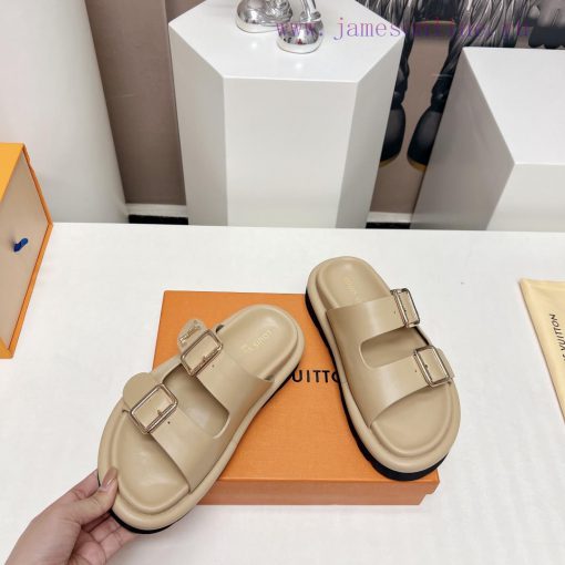 Top tierL * V Donkey 2024vs Summer Latest Wang Fried Sandals SeriesCouple belt buckle coolerw64wtwvj - Image 5