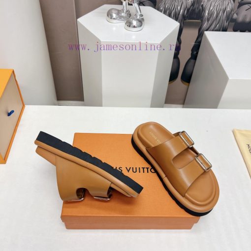 Top tierL * V Donkey 2024vs Summer Latest Wang Fried Sandals SeriesCouple belt buckle cooler37qeczyq - Image 9