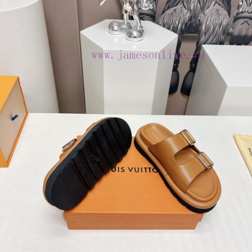 Top tierL * V Donkey 2024vs Summer Latest Wang Fried Sandals SeriesCouple belt buckle cooler37qeczyq - Image 10