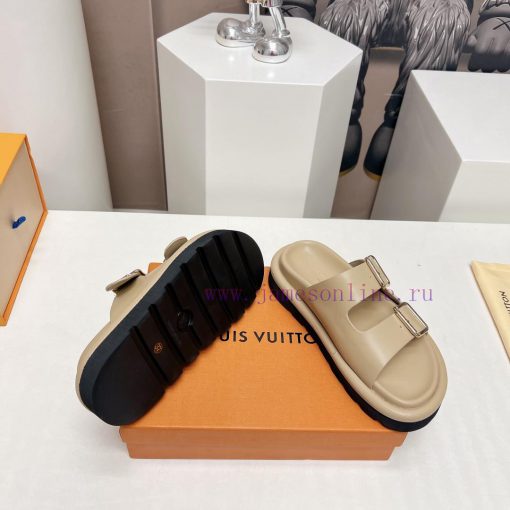 Top tierL * V Donkey 2024vs Summer Latest Wang Fried Sandals SeriesCouple belt buckle coolerw64wtwvj - Image 10