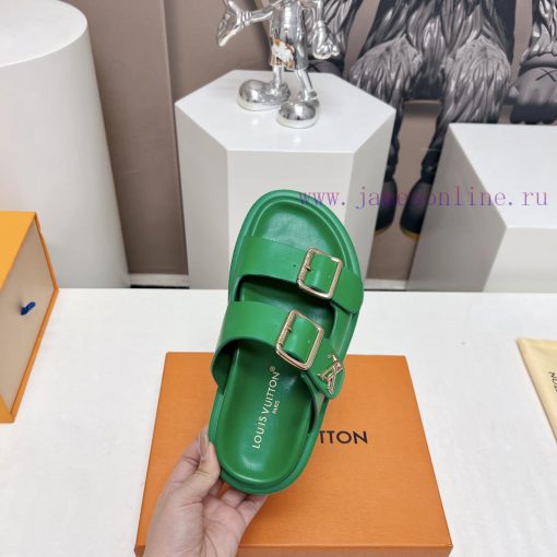 Top tierL * V Donkey 2024vs Summer Latest Wang Fried Sandals SeriesCouple belt buckle coolert9j8f2al - Image 8