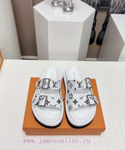Top tierL * V Donkey 2024vs Summer Latest Wang Fried Sandals SeriesCouple belt buckle coolerpag1uy4a