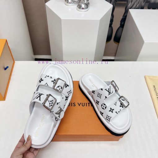 Top tierL * V Donkey 2024vs Summer Latest Wang Fried Sandals SeriesCouple belt buckle coolerpag1uy4a - Image 9