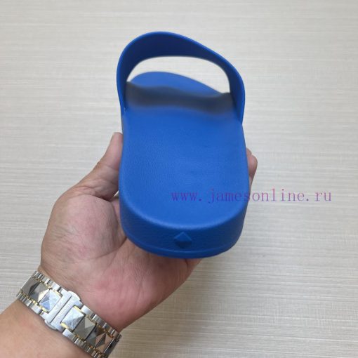 MCM's latest popular fashion slippers, with original 11 mold opening on the official website2xbgvrh6 - Image 8