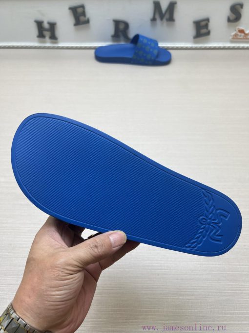 MCM's latest popular fashion slippers, with original 11 mold opening on the official website2xbgvrh6 - Image 10