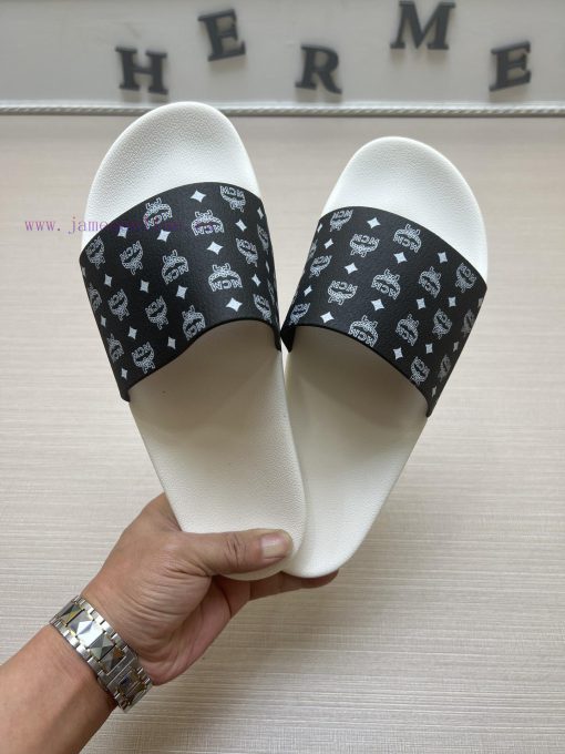MCM's latest popular fashion slippers, with original 11 mold opening on the official websitepoat4tpz - Image 3