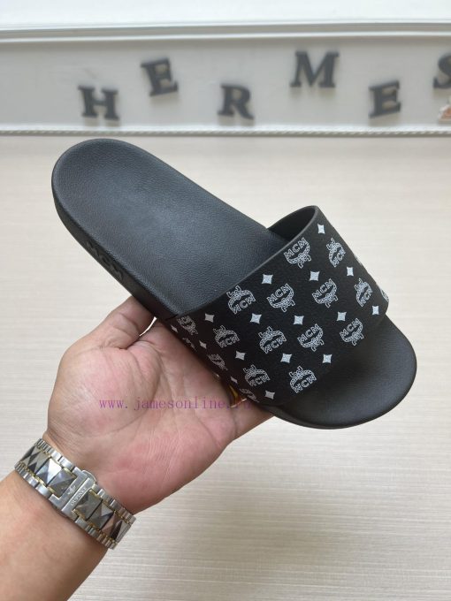 MCM's latest popular fashion slippers, with original 11 mold opening on the official websitelgcc3kuv