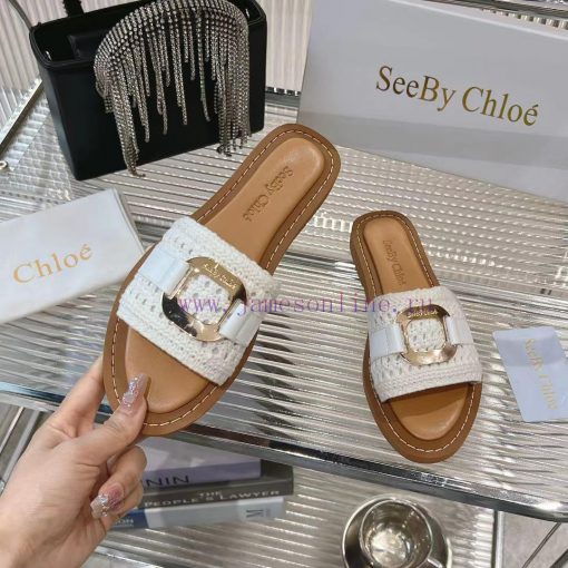 Chloe's new woven slippers for 2024 make a dazzling debut, a perfect match of fashion and codtr5zkuk - Image 3