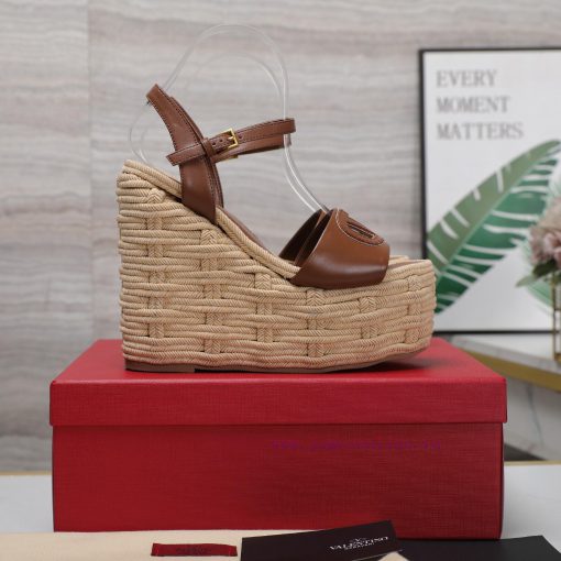 The most2024 Early Spring Fashion Show UpdateValentino Polo Hemp Bottom Slippers/Subsequent 1ms68s2z - Image 10