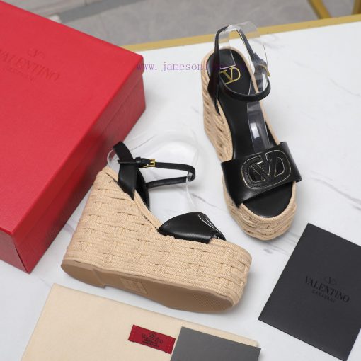 The most2024 Early Spring Fashion Show UpdateValentino Polo Hemp Bottom Slippers/Subsequent fgxpwc0s - Image 9