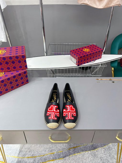 TORYBURCH and TORY BURCH TB fishing shoes have always been known as the best fishing shoes t8rxkjssx - Image 2