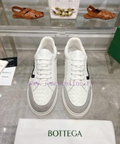 The original BottegaVeneta Bottega family lace up casual men's sneakers were developed with 4cmu16t4
