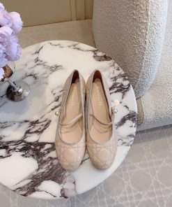 Dior's new diamond grid pearl thick heel Mary Jane single shoes are exquisite and well behavd0fmdmym