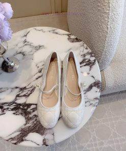 Dior's new diamond grid pearl thick heel Mary Jane single shoes are exquisite and well behavs14yoy7u
