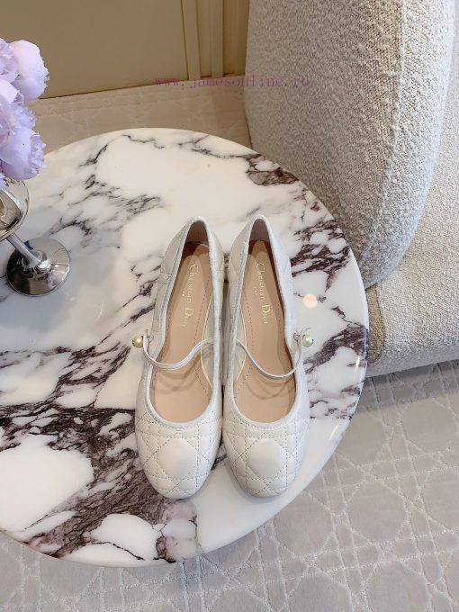 Dior's new diamond grid pearl thick heel Mary Jane single shoes are exquisite and well behavs14yoy7u
