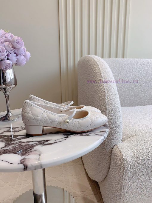Dior's new diamond grid pearl thick heel Mary Jane single shoes are exquisite and well behavs14yoy7u - Image 3