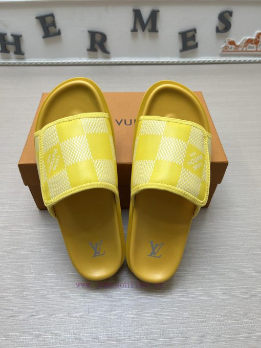 LOUIS VUITTON LV official website's popular men's Velcro slippers are available for sale simg75nrmlf - Image 3
