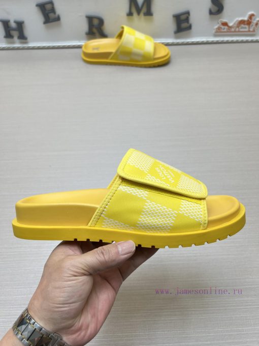 LOUIS VUITTON LV official website's popular men's Velcro slippers are available for sale simg75nrmlf - Image 6