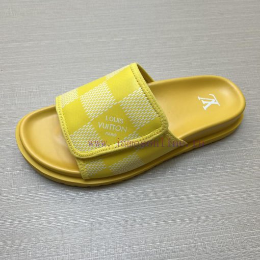 LOUIS VUITTON LV official website's popular men's Velcro slippers are available for sale simg75nrmlf - Image 9